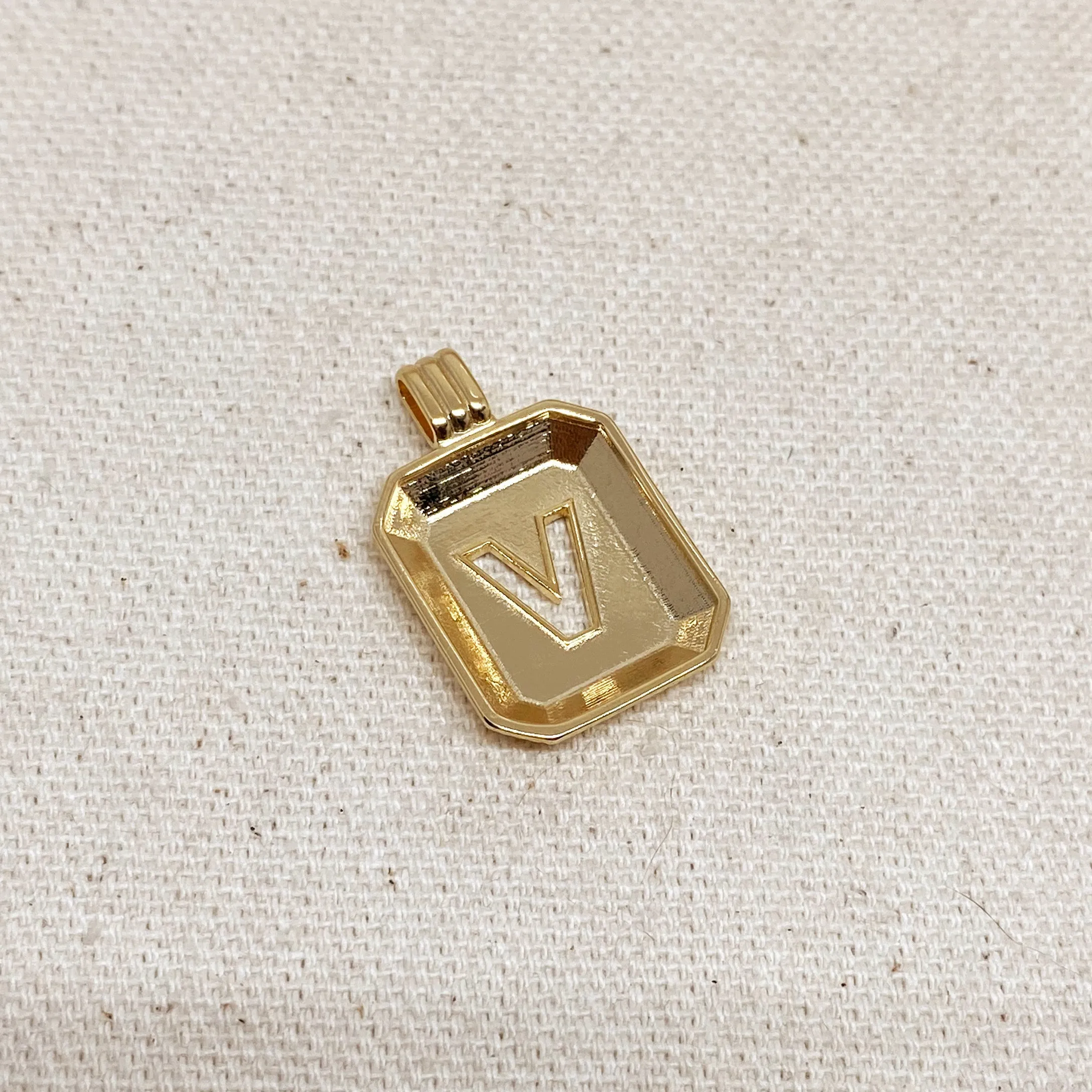 18k Gold Filled Initial Plate Pendant Letter V