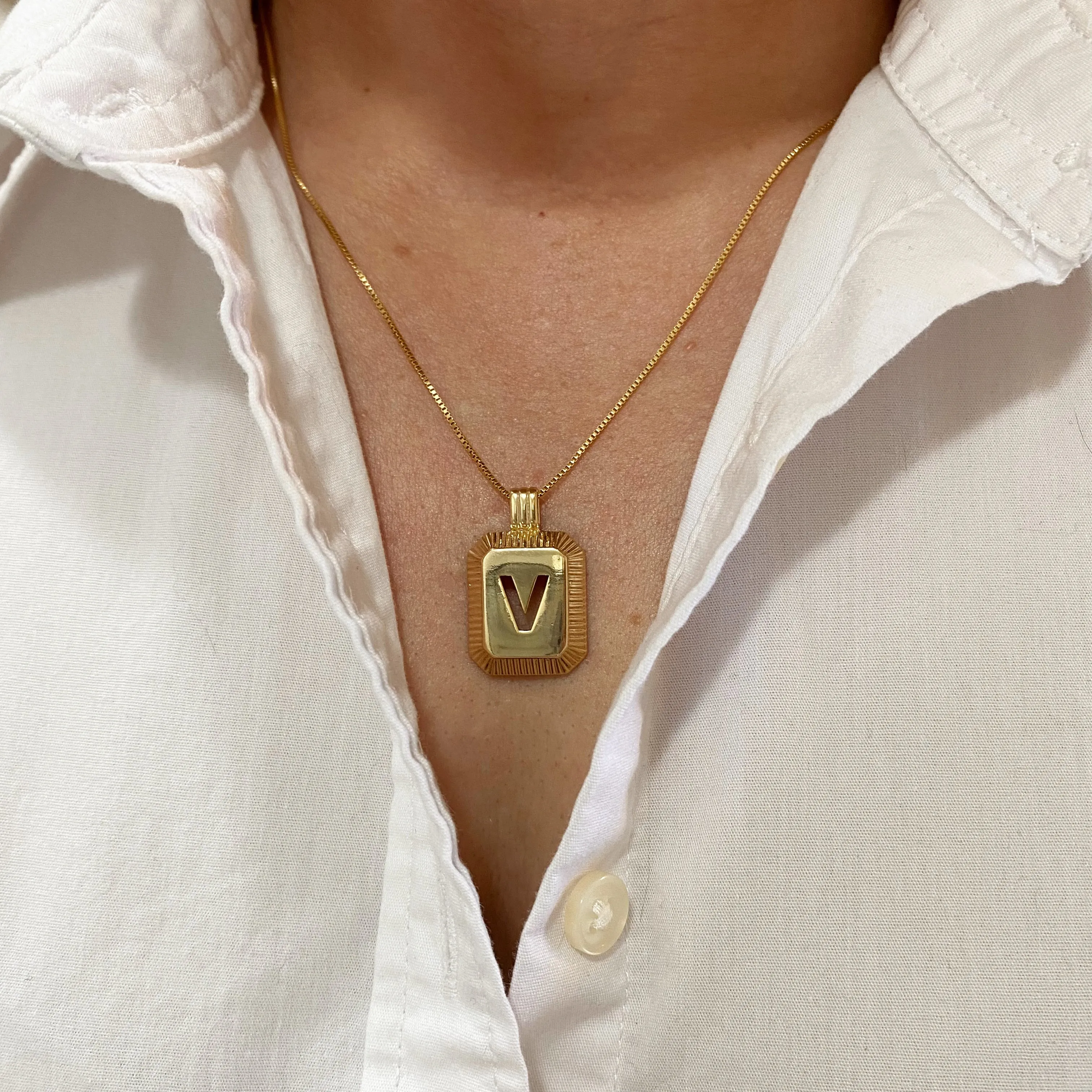18k Gold Filled Initial Plate Pendant Letter V