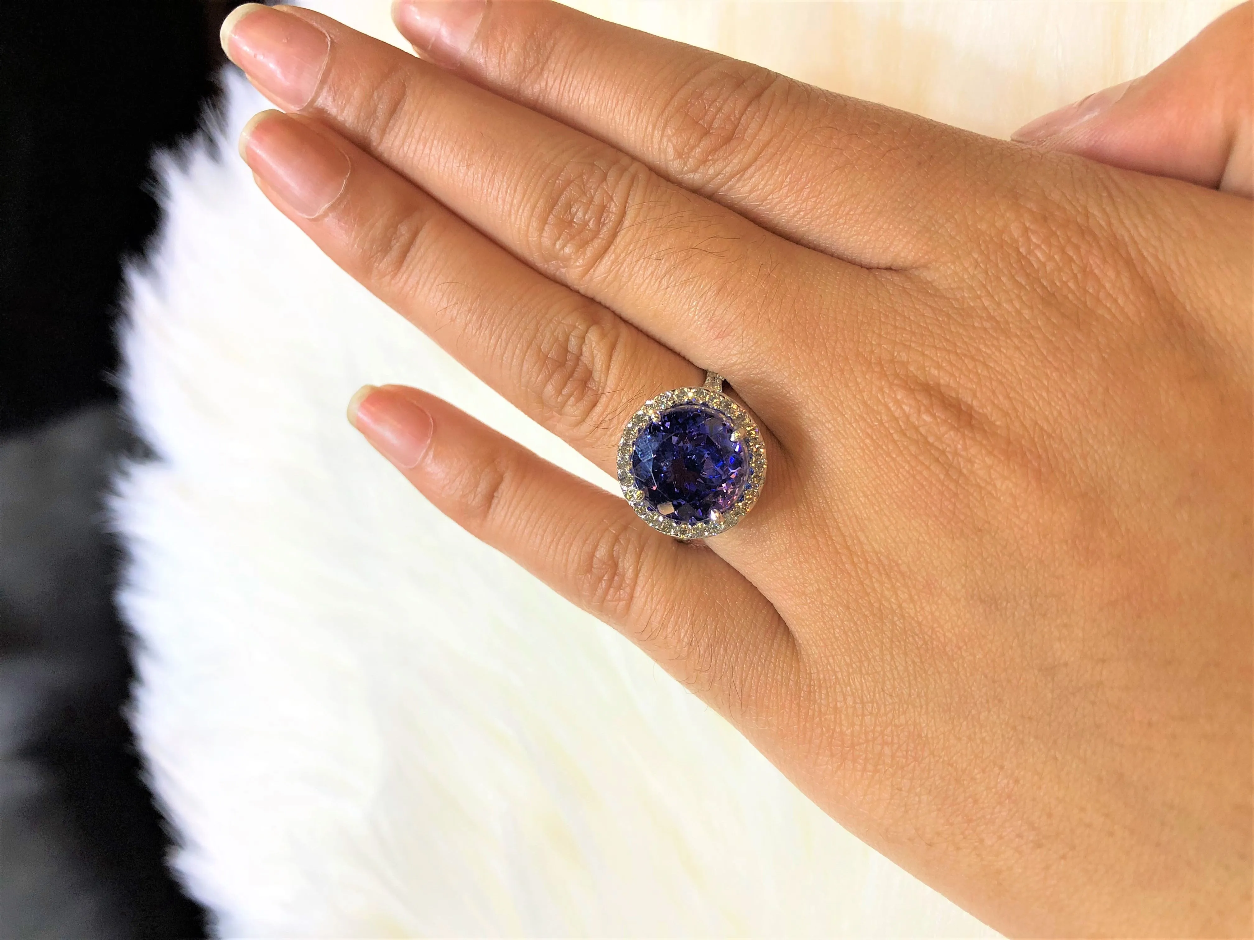 7.17 CT Round Tanzanite Diamond Ring 0.85 CT TW Diamonds 14K White Gold TZR002