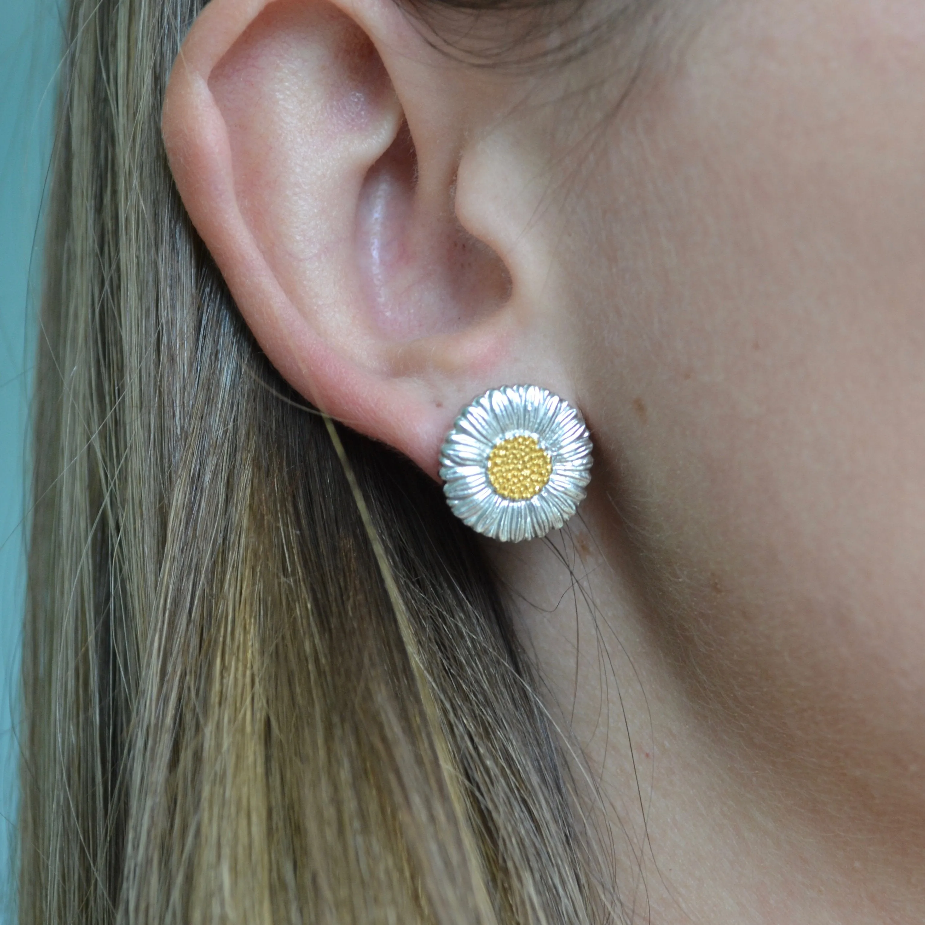 Buccellati - Blossoms Daisy - Small Button Earrings Sterling Silver with Gold Accents