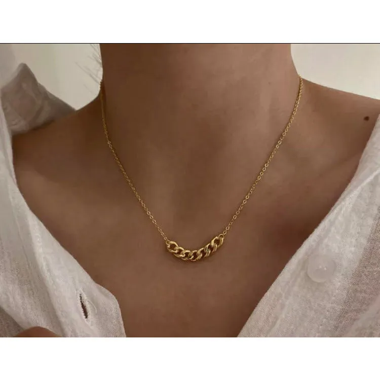 Paperclip Chain Link Cluster Necklace